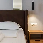 Sea La Vie Hotell Golem (Tirana)