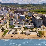 Sea La Vie * Golem (Tirana)