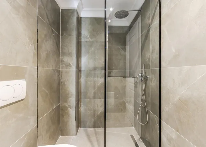 Sea La Vie Otel Golem (Tirana)