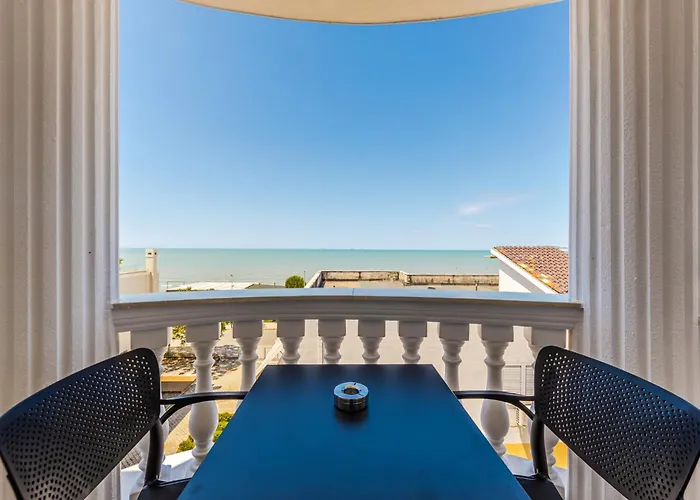 Hotel Sea La Vie *