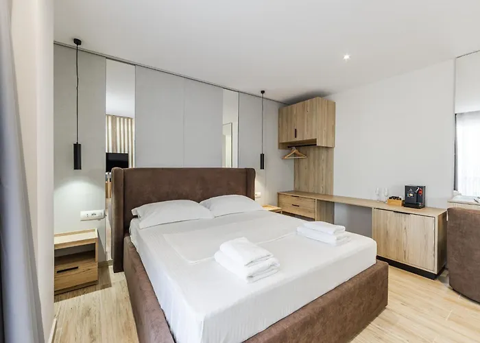 Sea La Vie Otel Golem (Tirana)