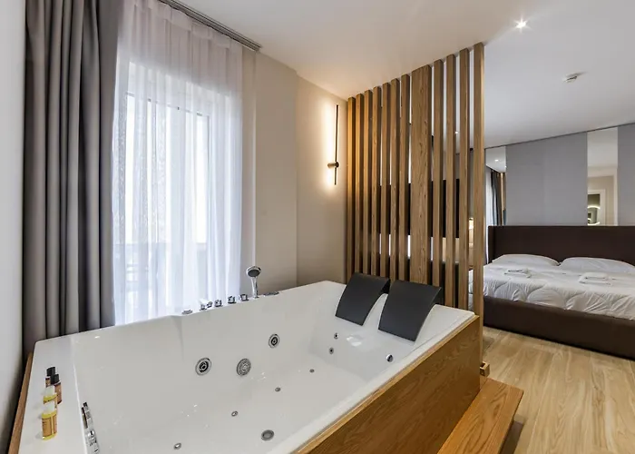 Sea La Vie Otel Golem (Tirana)