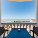 Hotel Sea La Vie *