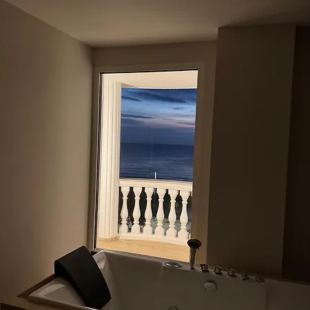 Sea La Vie Hotel Golem (Tirana)